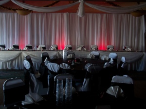 Head table after uplighting